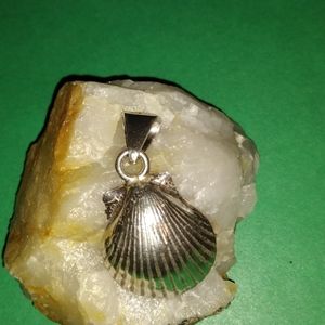 (Sold)Seashell pendent TN-49 925 stamped